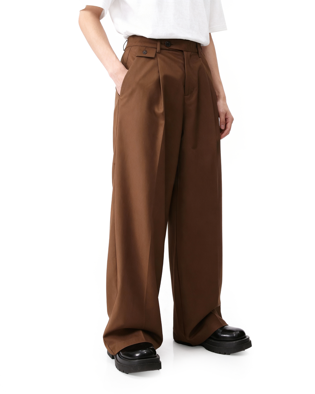 Pleated Wide Leg Low-Waisted Trousers