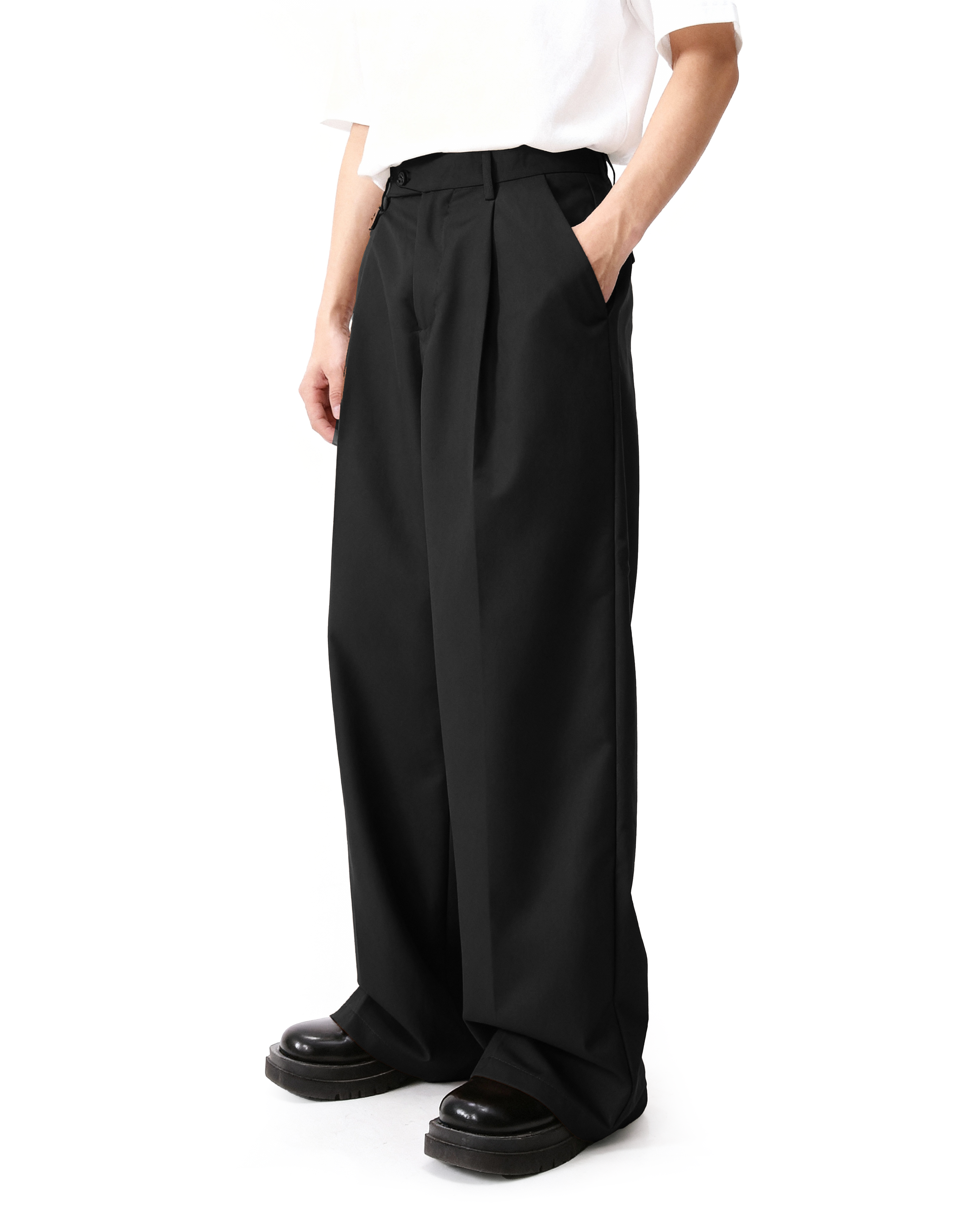 Pleated Wide Leg Low-Waisted Trousers