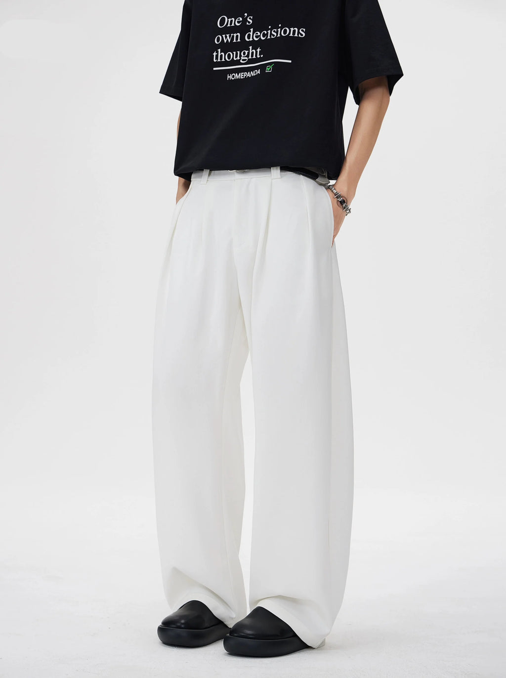 Pleated Wide Leg Semi-Barrel Trousers