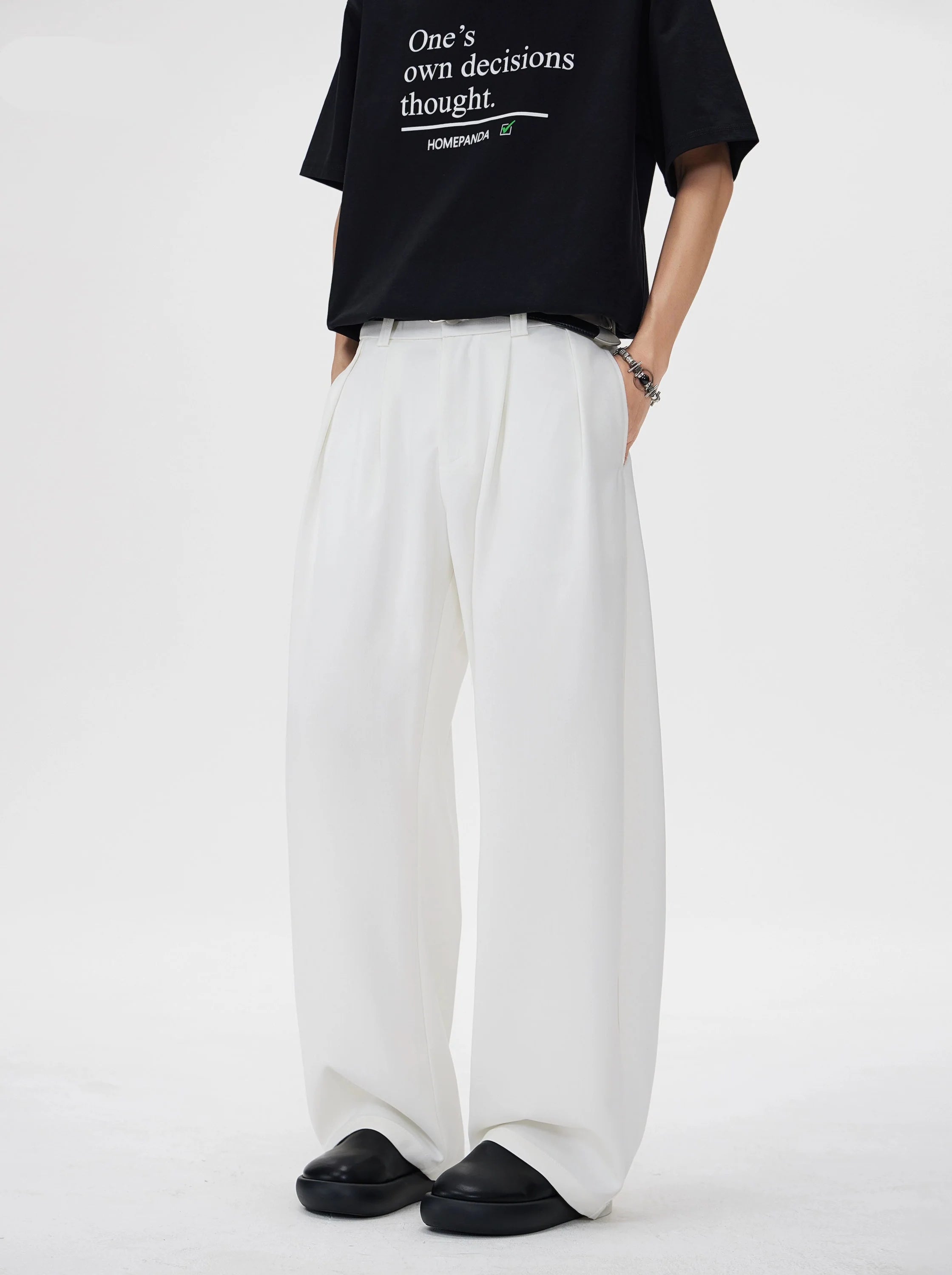 Pleated Wide Leg Semi-Barrel Trousers