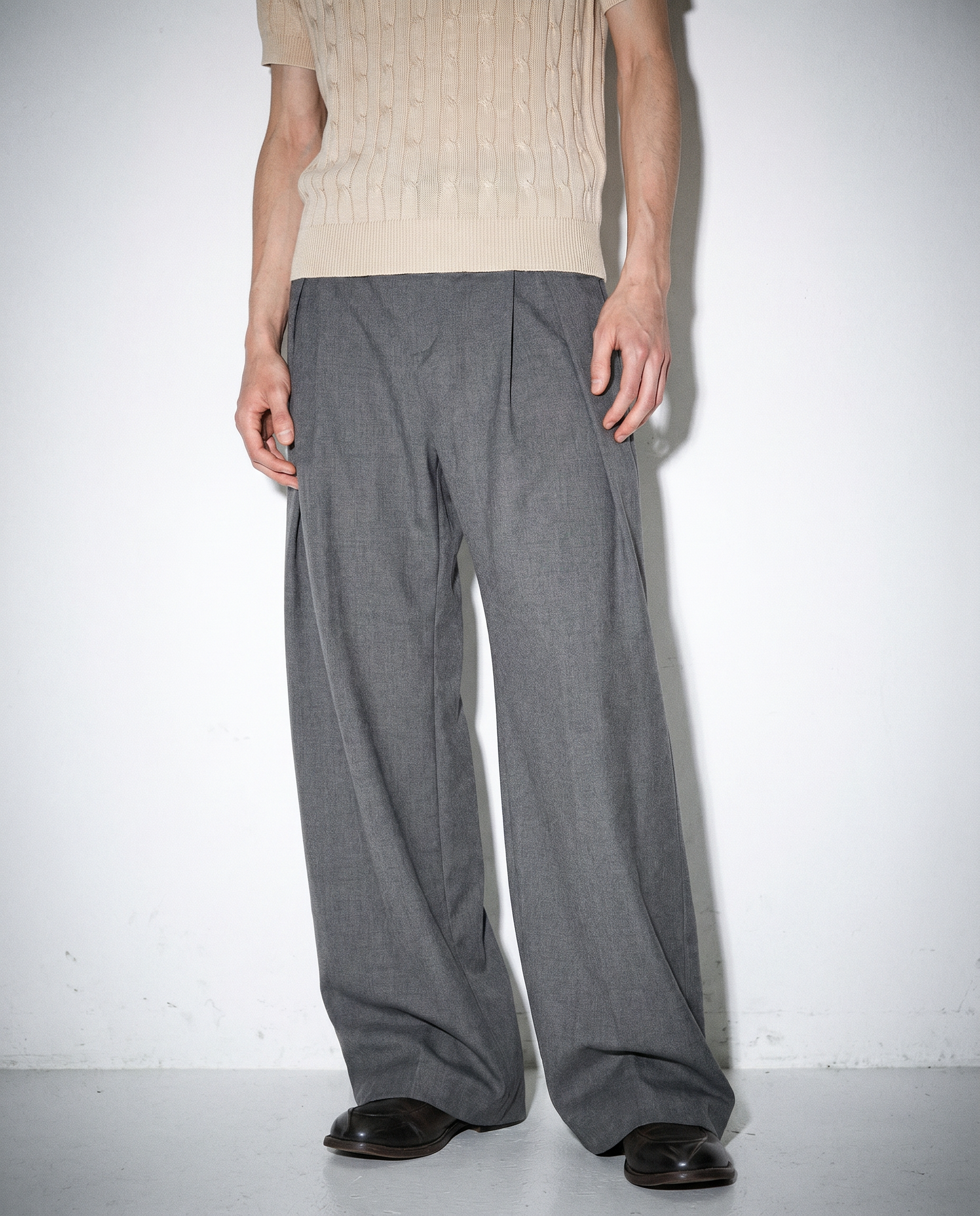 Barrel Leg Deep-Pleated Trousers