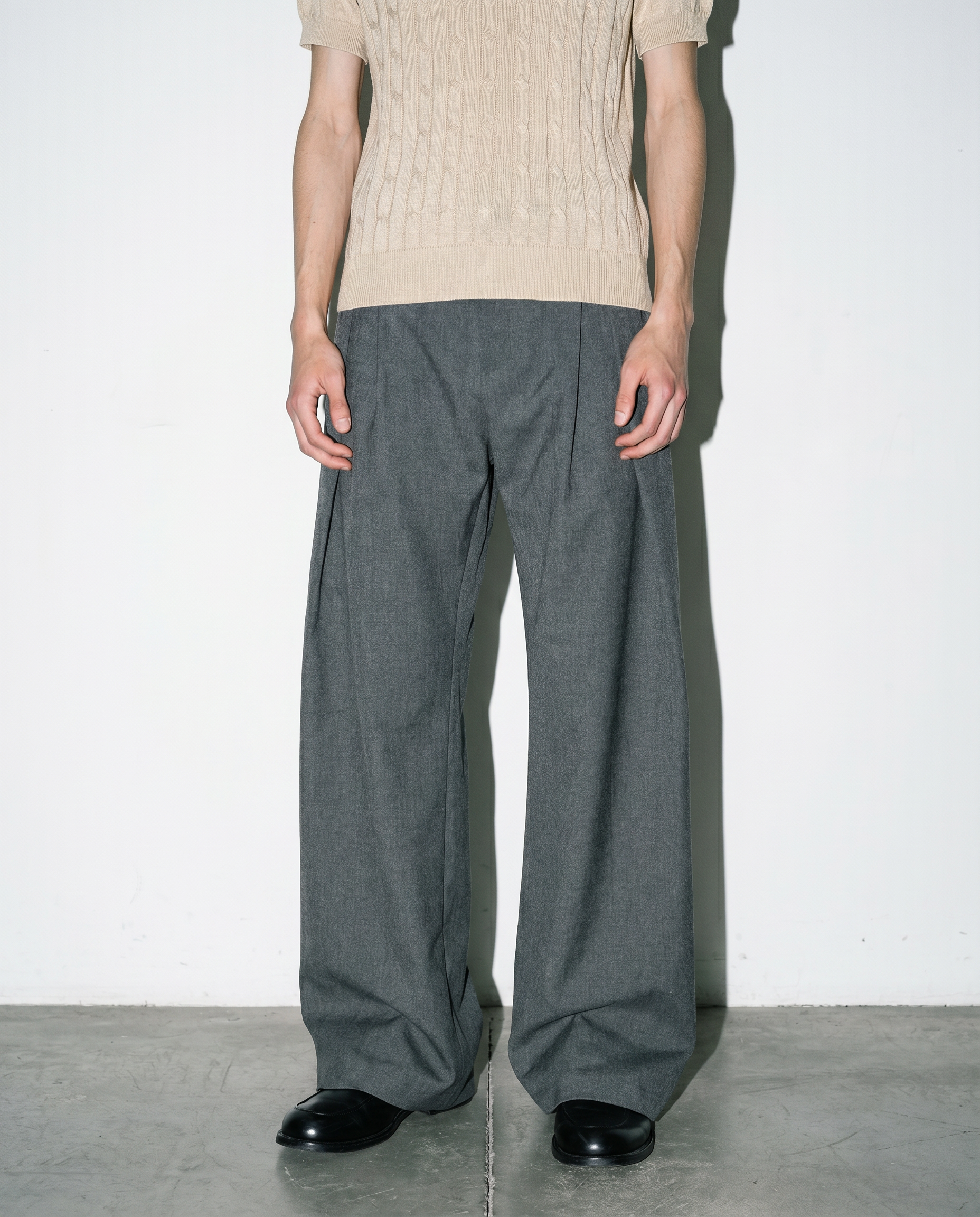 Barrel Leg Deep-Pleated Trousers