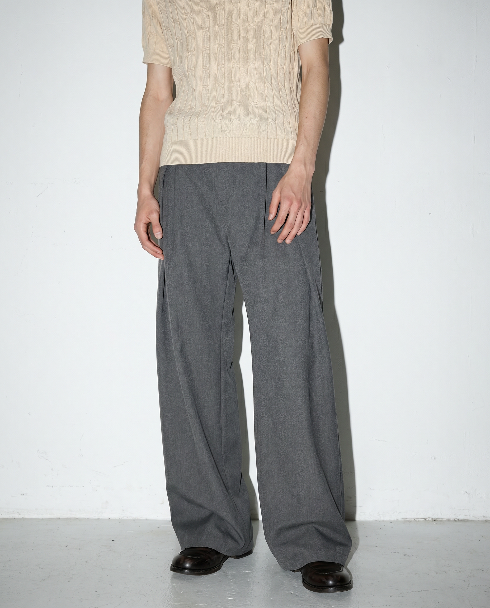Barrel Leg Deep-Pleated Trousers