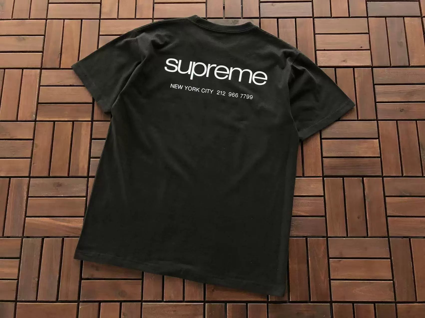Supreme New York City Logo T-Shirt - Black