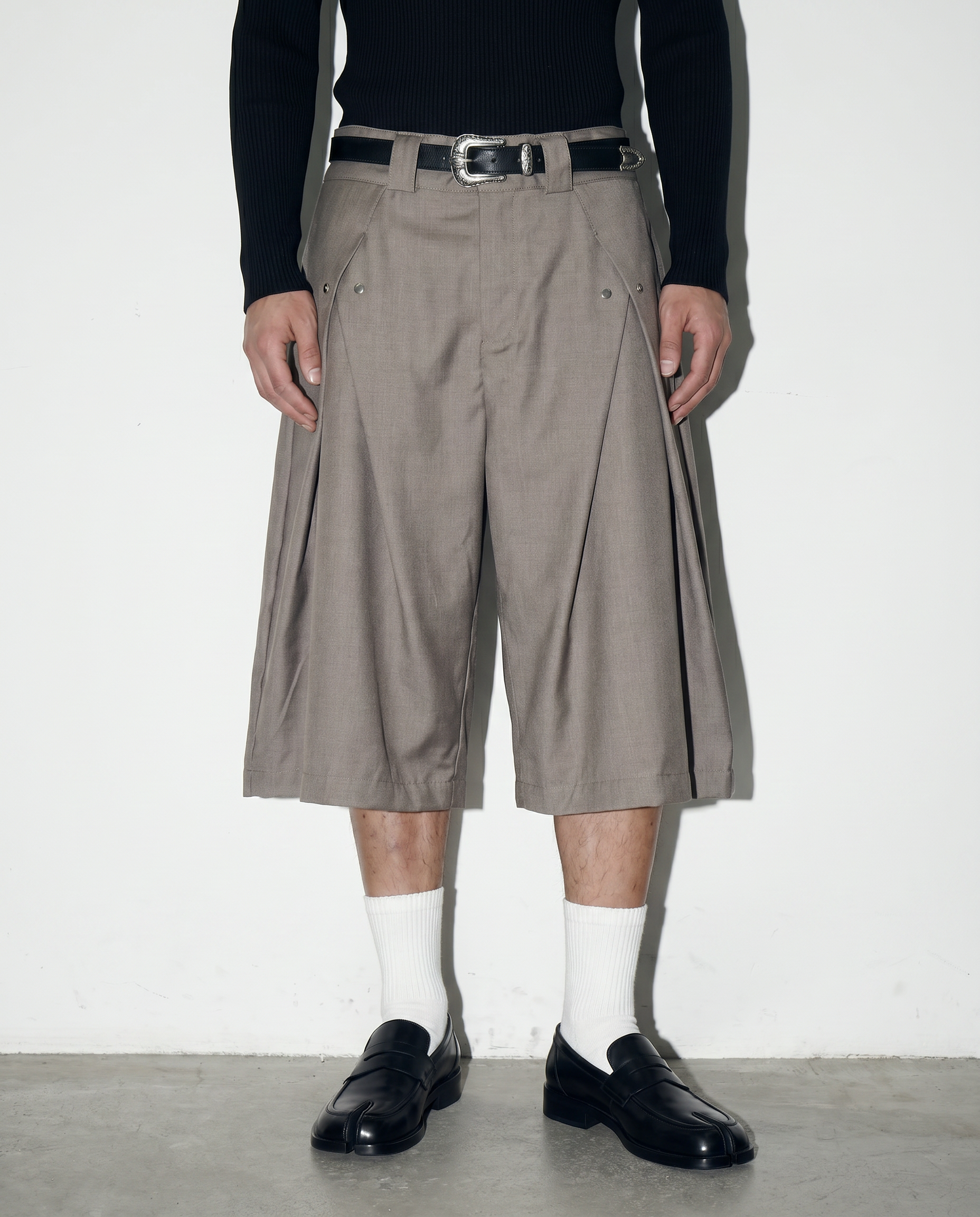 Pleated Rivetted Bermuda Shorts