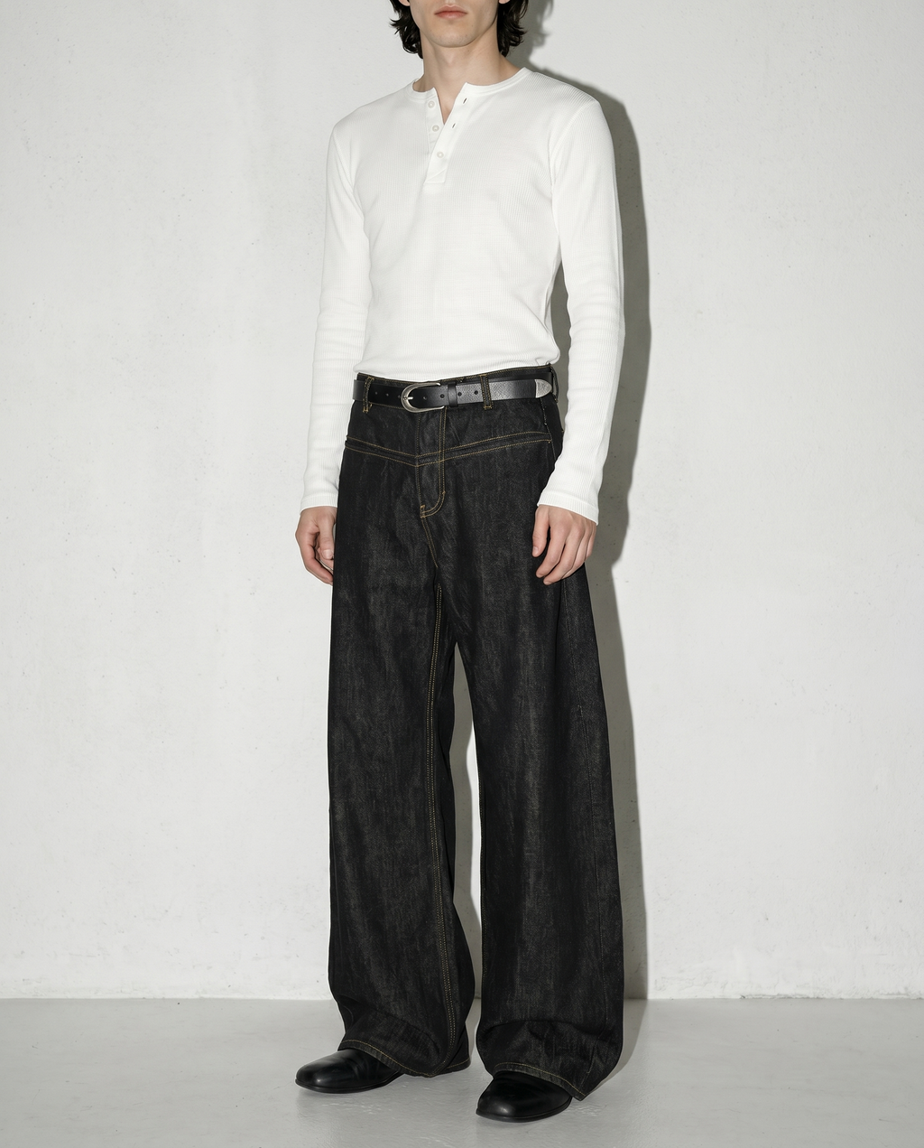 Wide Leg Contrast Stitch Split-Seam Raw Jeans