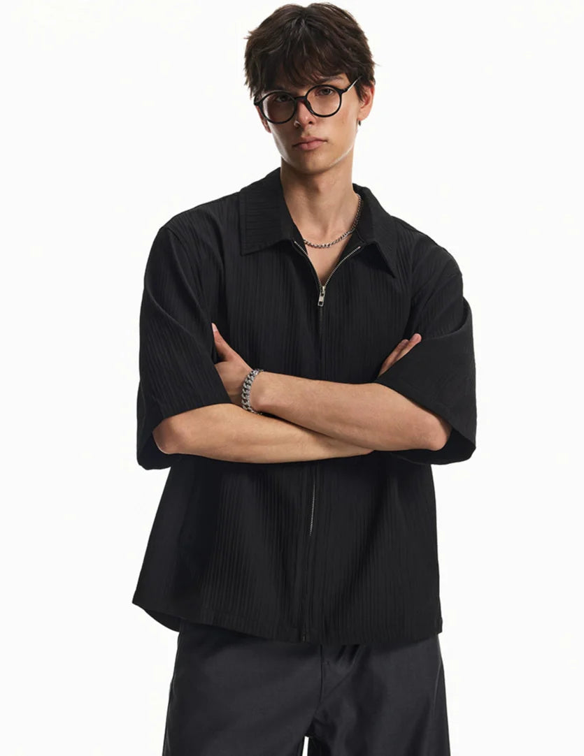 Ribbed Zip-Up Short Sleeve Shirt with Spread Collar