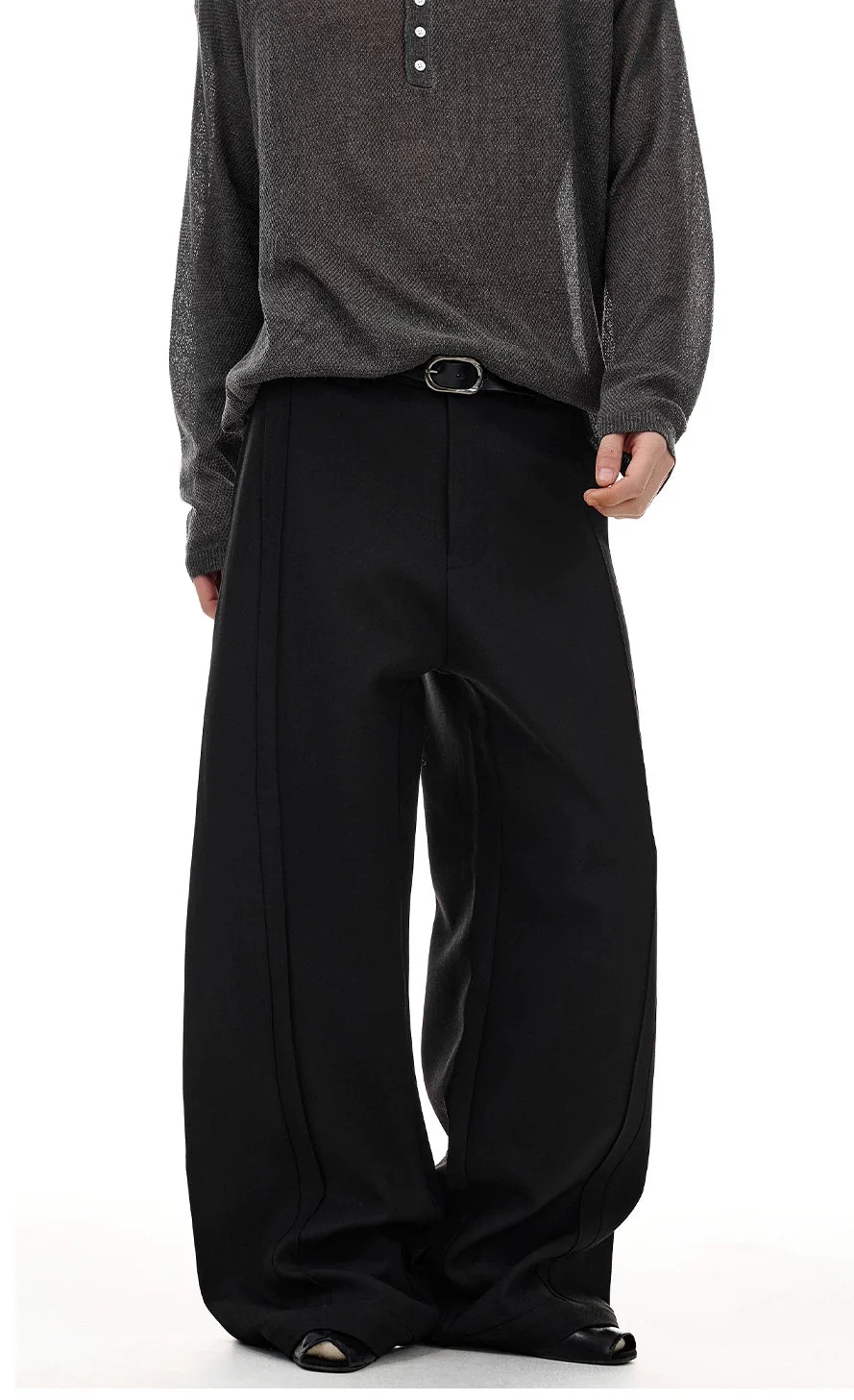 Barrel-Leg Panel Pleated Trousers